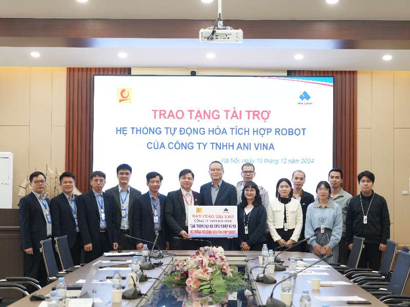 Khoa Điện, trường Đại học Công nghiệp Hà Nội tiếp nhận tài trợ hệ thống tự động hóa tích hợp robot từ Công ty TNHH Ani Vina